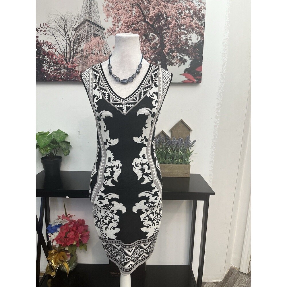Jealous Tomato Women Black White Geometric Floral V-Neck Bodycon Sweater Dress S